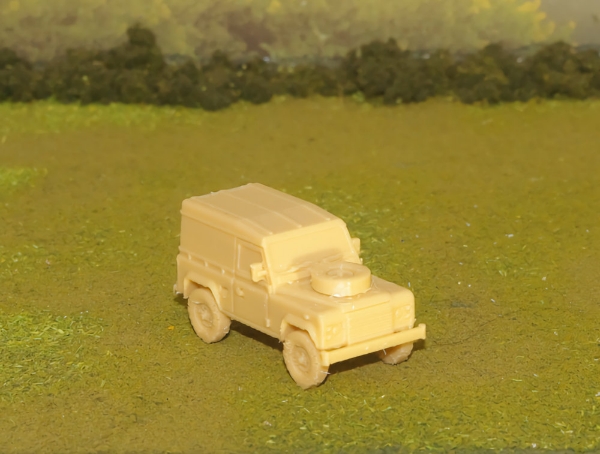 Picture of 1/100 Scale - Land Rover 90 Hard Top Civilian (Filament) Print)